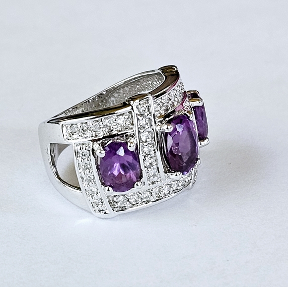 Genuine Amethyst & White Zircon Ring Sterling Silver Sz 6! 💜 - Picture 3 of 12